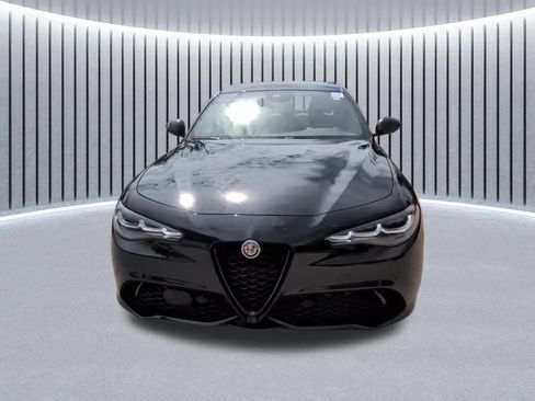 Used 2024 Alfa Romeo Giulia Veloce AWD/4WD image 28