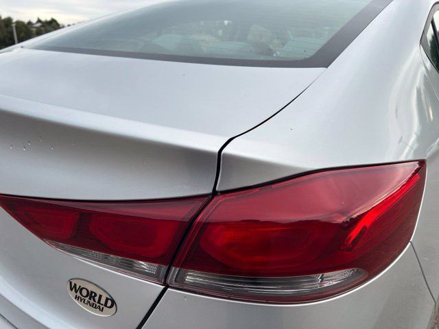 Used 2017 Hyundai Elantra SE FWD image 12
