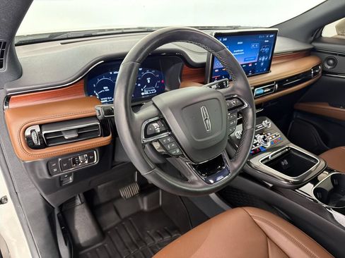 Used 2022 Lincoln Nautilus Reserve w/ Equipment Group 201A AWD/4WD image 14