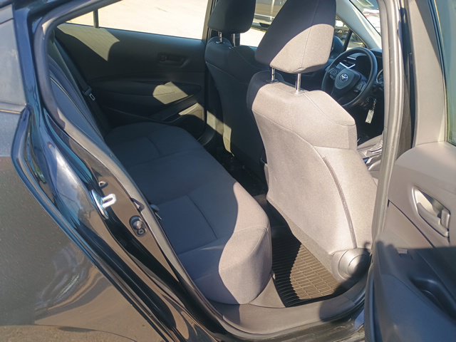 Used 2022 Toyota Corolla LE FWD image 17