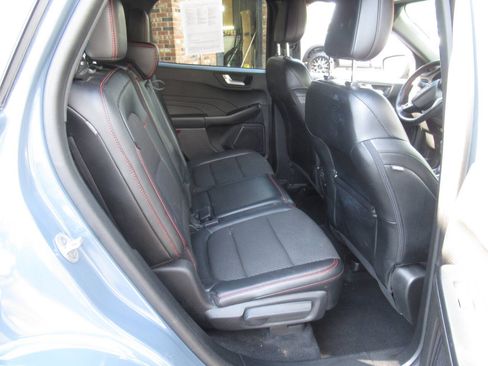 Used 2023 Ford Escape ST-Line AWD/4WD image 7