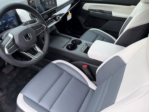 New 2026 Honda Prologue Touring image 9