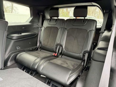 Used 2023 Jeep Grand Cherokee L Laredo AWD/4WD image 21