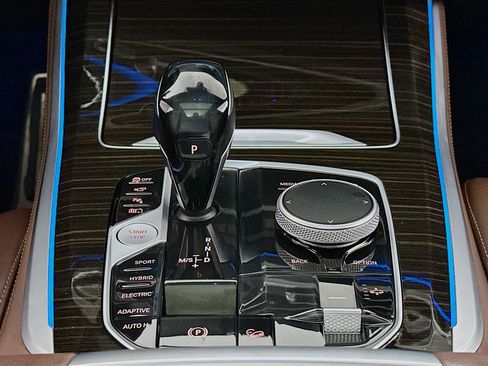 Used 2021 BMW X5 xDrive45e w/ M Sport Package image 14