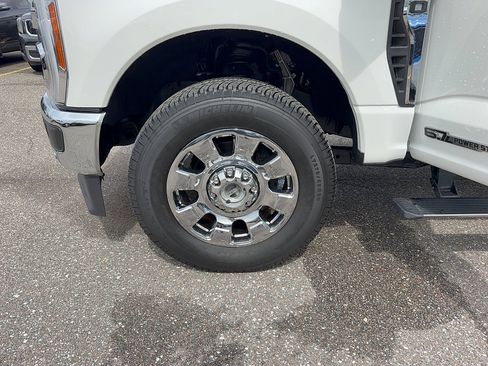 Certified 2023 Ford F250 Lariat w/ Lariat Ultimate Package AWD/4WD image 39