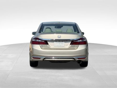 Used 2016 Honda Accord EX-L image 4