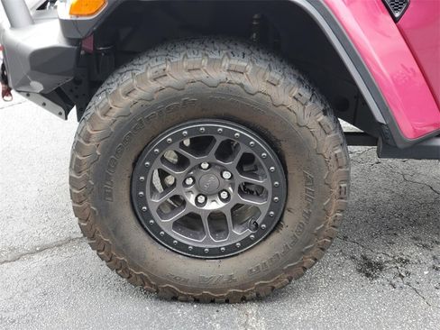 Used 2021 Jeep Wrangler Unlimited Rubicon w/ Xtreme Recon 35" Tire Package image 10