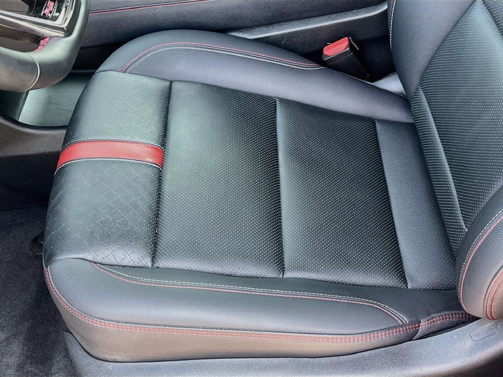 Used 2024 Chevrolet Traverse RS w/ LPO, Floor Liner Package AWD/4WD image 20