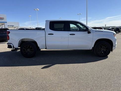 Used 2025 Chevrolet Silverado 1500 Custom w/ Turbomax Blackout Package image 10