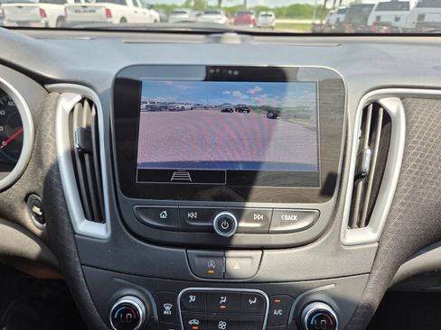 Used 2024 Chevrolet Malibu LT FWD image 9