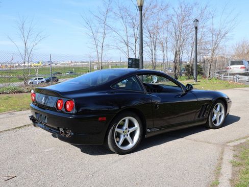 Used 1998 Ferrari 550 Maranello Coupe RWD image 4