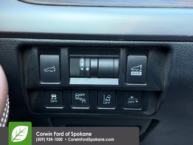 Used 2019 Subaru Outback 2.5i Touring AWD/4WD image 27