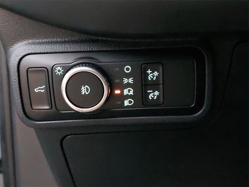 Used 2025 Ford Explorer Active w/ Active Comfort Package image 22