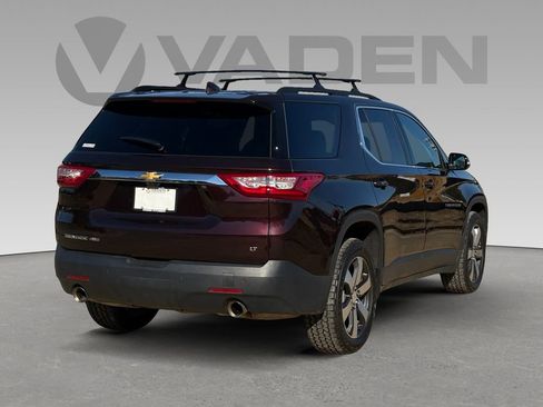 Used 2020 Chevrolet Traverse LT w/ LT Premium Package image 18