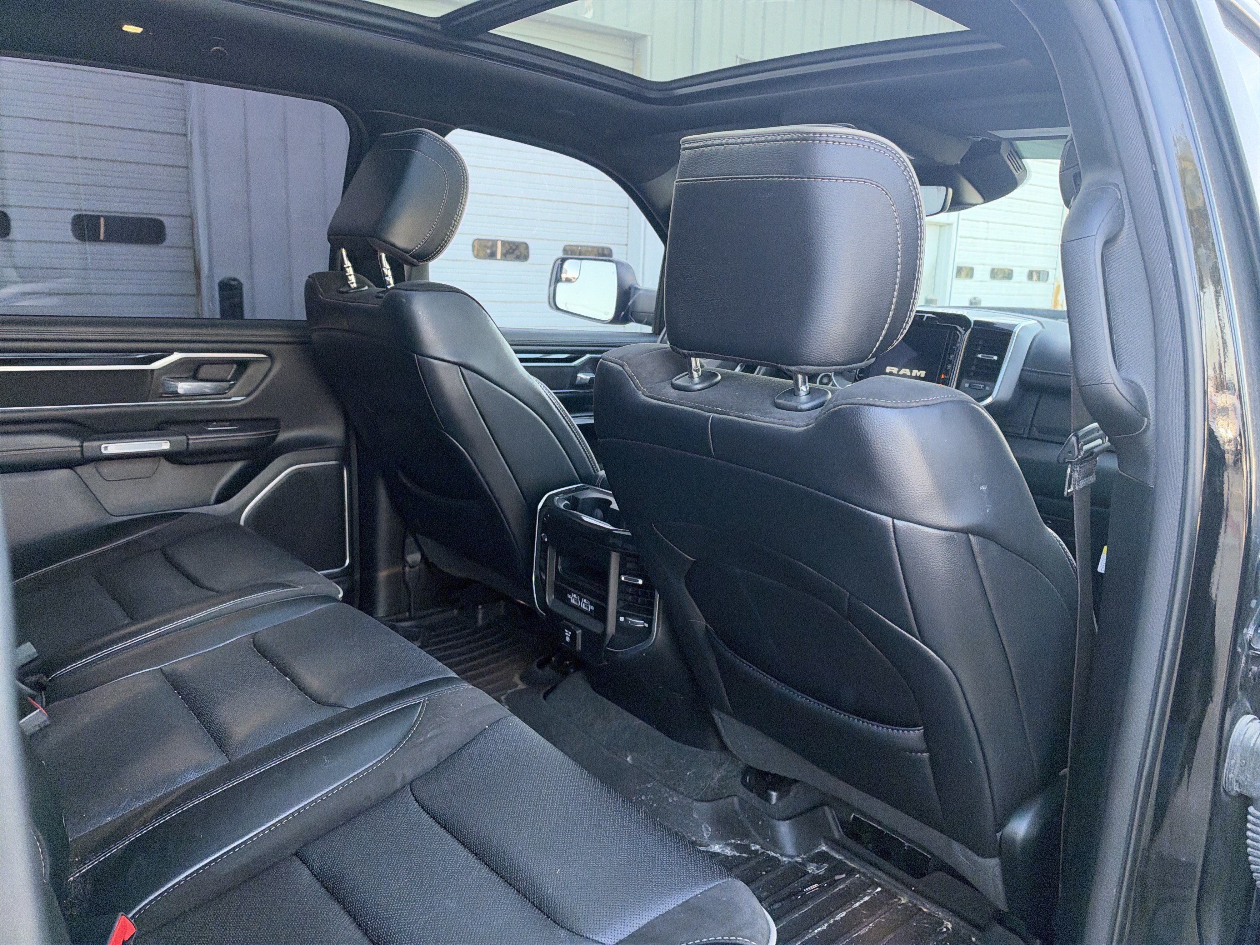 Used 2021 RAM 1500 Laramie w/ Sport Appearance Package AWD/4WD image 16