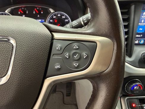 Used 2020 GMC Acadia SLT w/ LPO, Cargo Package AWD/4WD image 22