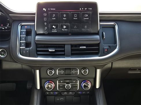 Used 2022 GMC Yukon SLT w/ SLT Premium Package image 11