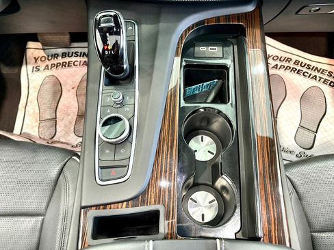 Used 2023 Cadillac Escalade Premium Luxury image 24