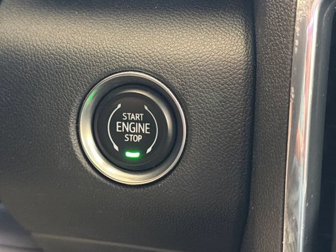 Used 2024 GMC Acadia Elevation w/ Luxury Package FWD image 6