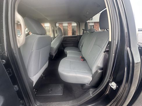 Used 2018 RAM 1500 Express w/ Express Value Package image 33