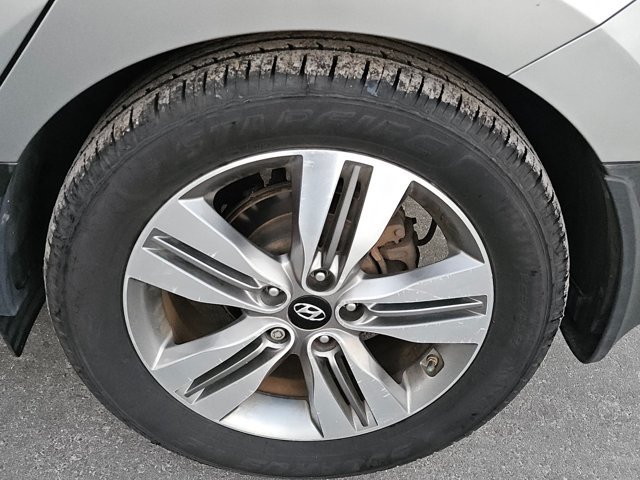 Used 2015 Hyundai Tucson Limited w/ Option Group 03 AWD/4WD image 6