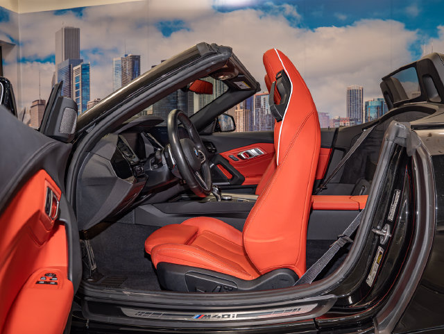 Used 2025 BMW Z4 M40i RWD image 22