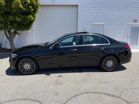 Used 2025 Mercedes-Benz C 300 Sedan image 3