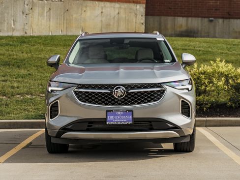 Used 2023 Buick Envision Avenir AWD/4WD image 29
