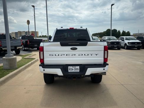 Used 2022 Ford F250 Lariat w/ Tremor Off-Road Package AWD/4WD image 8