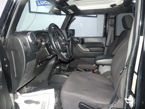 Used 2014 Jeep Wrangler Unlimited Sport w/ Quick Order Package 23S AWD/4WD image 18