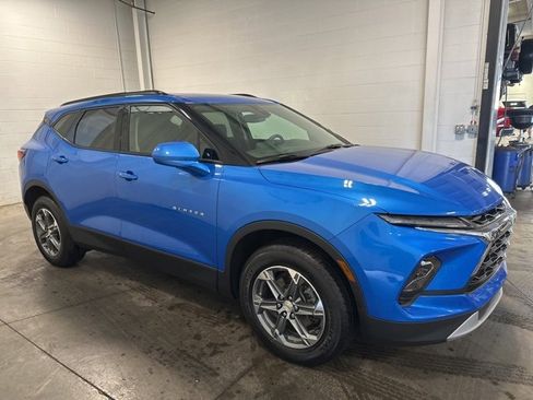 Used 2024 Chevrolet Blazer LT w/ Convenience Package image 3