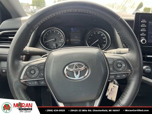 Used 2024 Toyota Camry SE FWD image 18