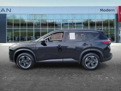 Certified 2024 Nissan Rogue SV image 7