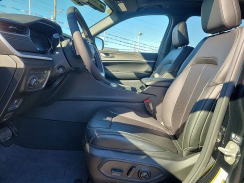New 2024 Jeep Grand Cherokee Limited 4xe w/ Luxury Tech Group II AWD/4WD image 6