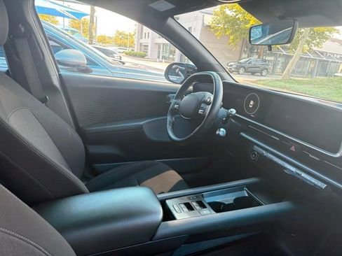Used 2023 Hyundai Ioniq 6 SE RWD image 13