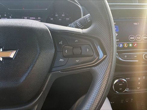 Used 2022 Chevrolet TrailBlazer LT w/ Convenience Package image 12