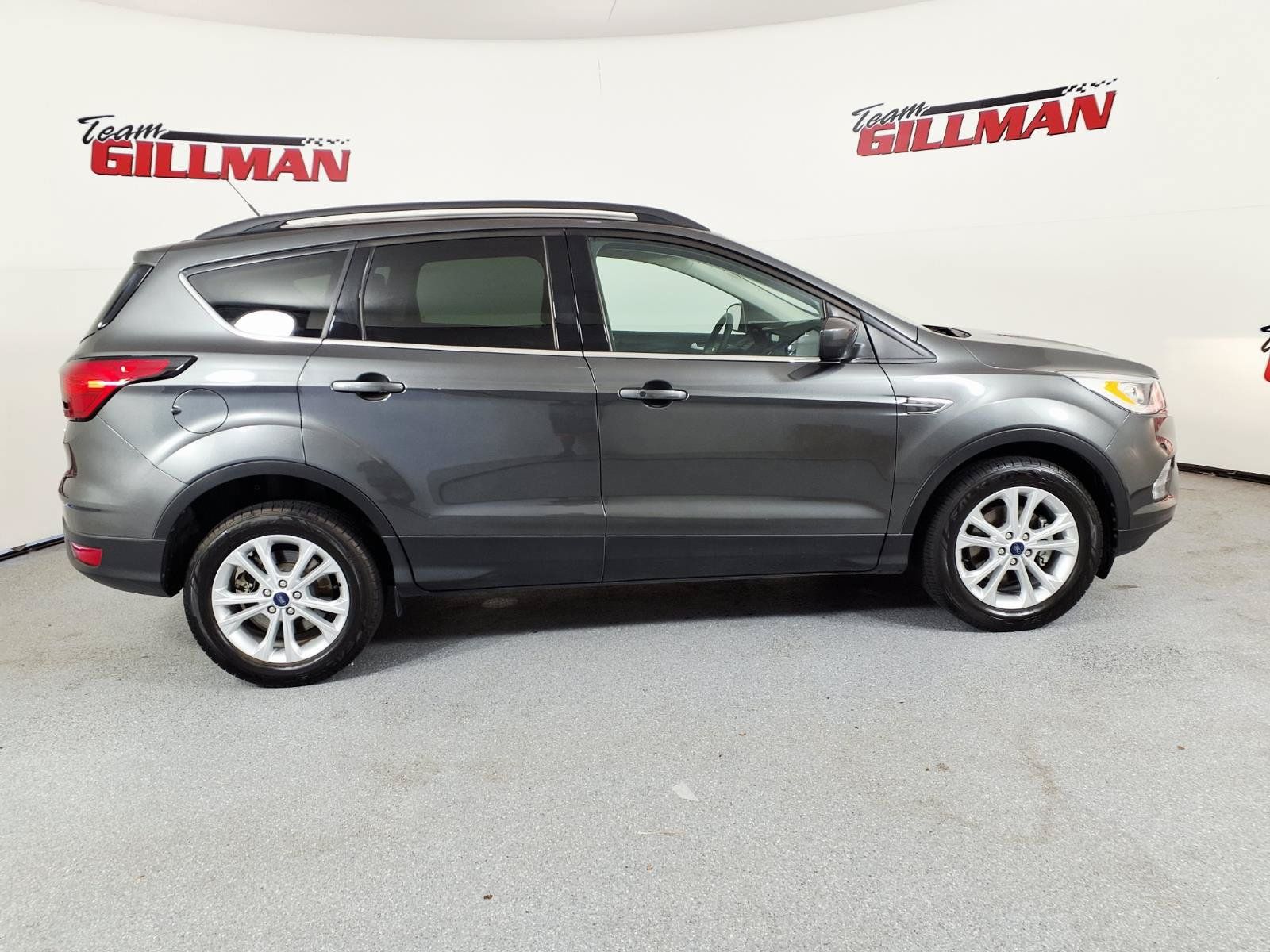 Used 2019 Ford Escape SEL FWD image 3