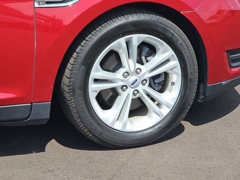 Used 2017 Ford Taurus SEL w/ Equipment Group 201A FWD image 10