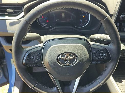 Used 2024 Toyota RAV4 SE AWD/4WD image 9