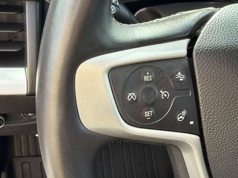 Certified 2022 GMC Terrain SLT w/ Infotainment Package II FWD image 13