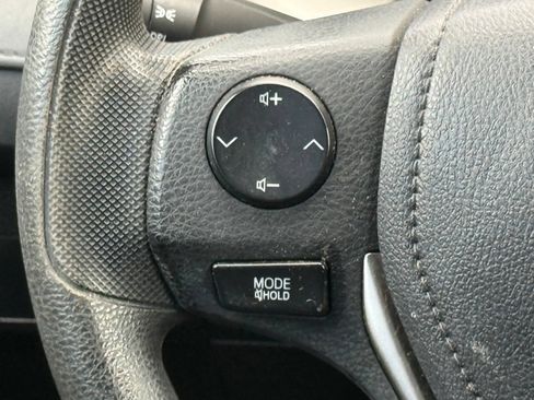 Used 2016 Toyota RAV4 LE FWD image 26
