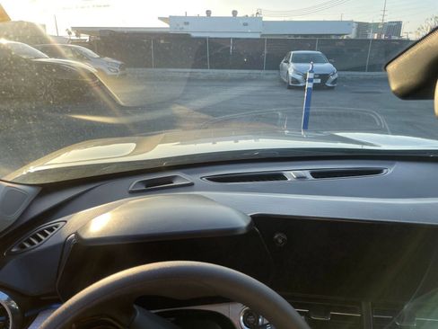 Used 2025 Chevrolet Trax LT image 34