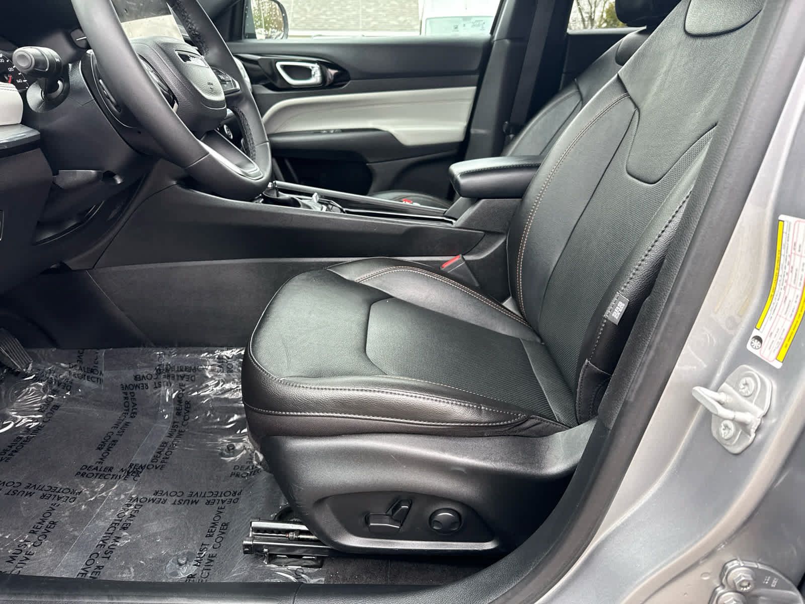 Used 2023 Jeep Compass Limited AWD/4WD image 11