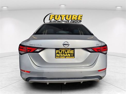 Used 2023 Nissan Sentra SV image 4