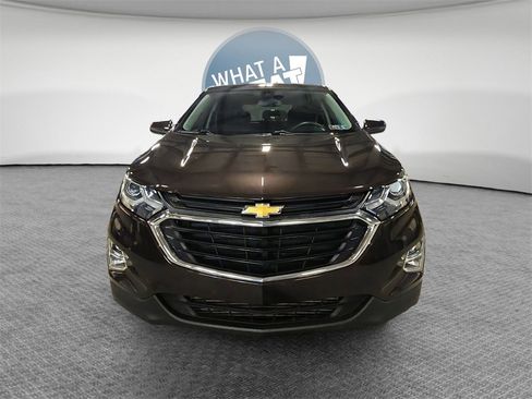 Used 2020 Chevrolet Equinox LT w/ LPO, Floor Liner Package image 9