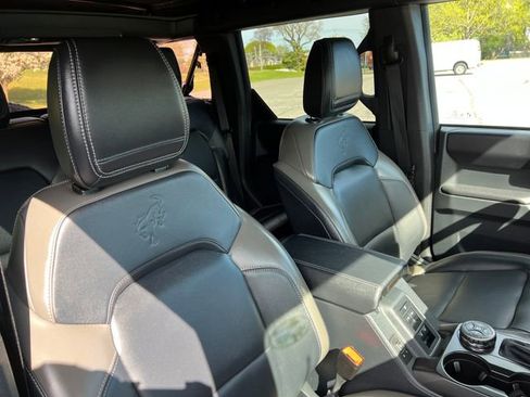 Used 2025 Ford Bronco Outer Banks w/ Sasquatch Package AWD/4WD image 37