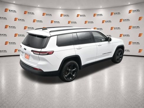Used 2023 Jeep Grand Cherokee L Laredo AWD/4WD image 50