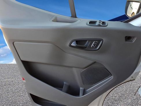 Used 2023 Ford Transit 250 Medium Roof image 22
