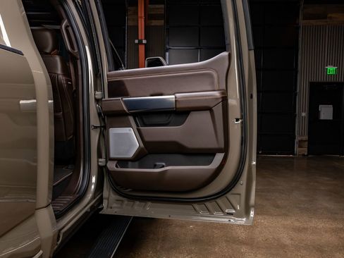 Used 2026 Ford F450 King Ranch w/ Chrome Package image 38