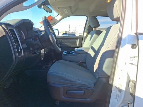Used 2014 RAM 2500 Tradesman w/ Chrome Appearance Group image 14